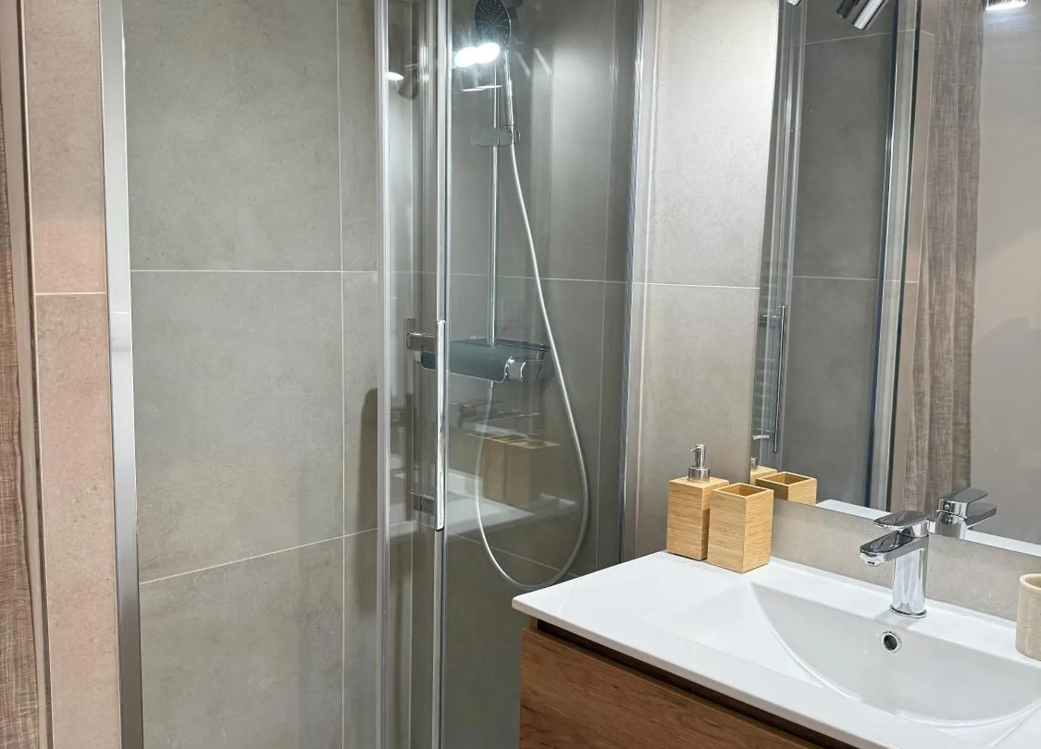 Appartement T2 Moderne - Quartier Cartoucherie - Proche Zenith & Purpan - Parking Toulouse